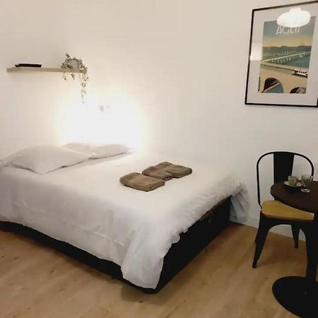 Apartmán Le 29 Cuty, Wifi, A 3Min De La Gare Sncf Agen Exteriér fotografie